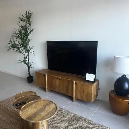 Sea View Celere Апартаменти